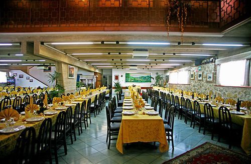 Albergo Ristorante Il Pescatore Villetta Barrea Exterior foto